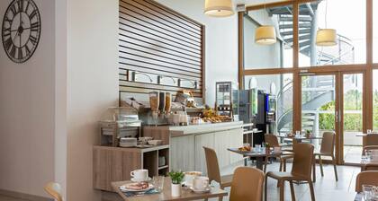 Comfort Triple Room Near Geneva