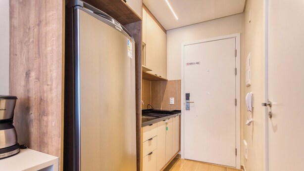 Apartment - Flat na Vila Mariana c Varanda pr x ao Metr (São Paulo)