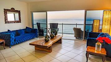 تلفزيون ذكي، كُتُب