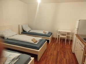 1 bedroom, iron/ironing board, WiFi, bed sheets