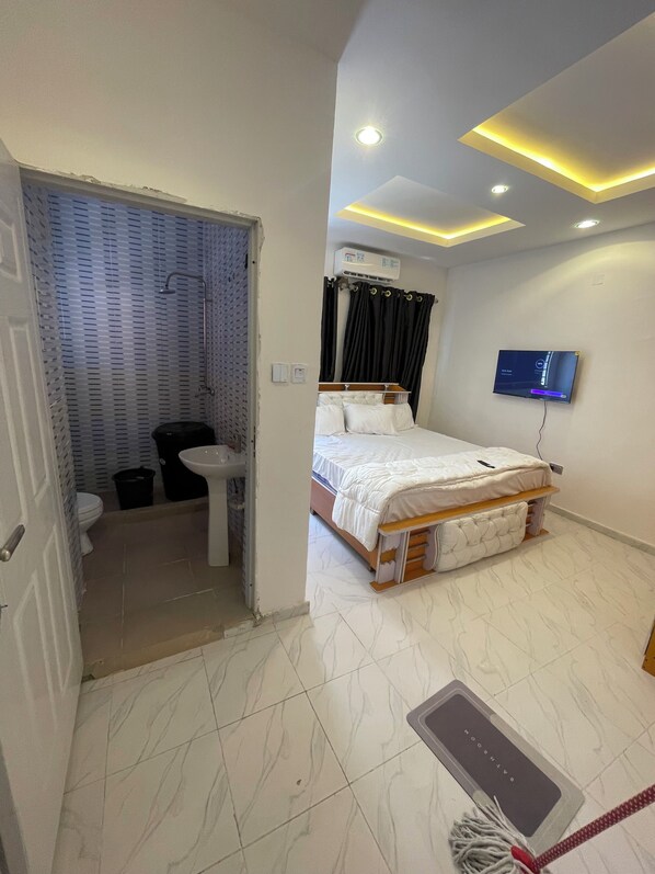 2 bedrooms, WiFi, bed sheets