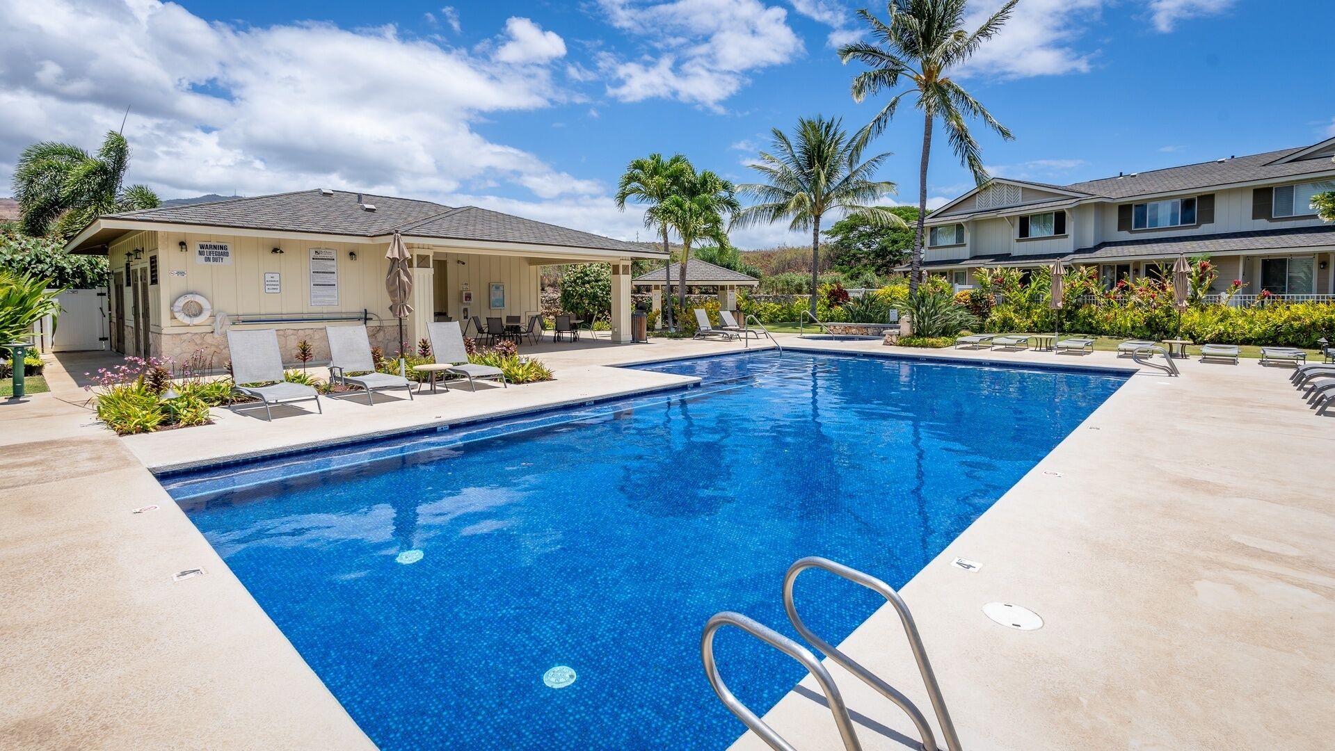 Spacious Hillside Villas 1500-7 by Gather w/AC, Lanai, Pool Access & Golf Ne