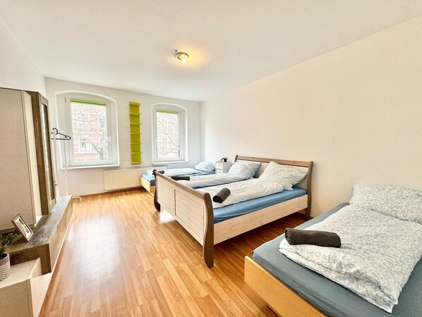 1 bedroom, iron/ironing board, WiFi, bed sheets