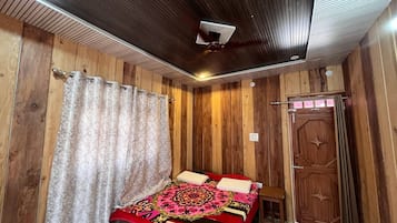 Deluxe-Doppel- oder -Zweibettzimmer, Bergblick
