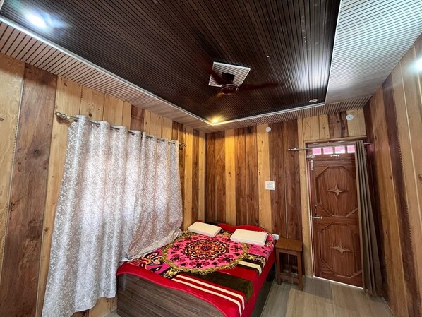 Deluxe-Doppel- oder -Zweibettzimmer, Bergblick