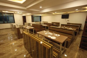 Restaurant - Green Paradise Hotel And Restaurant (Mahabaleshwar)
