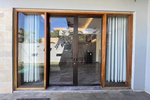 Entrada de la propiedad