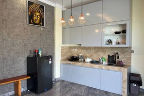 Villa, 2 Bedrooms | Private kitchenette | Fridge, microwave, electric kettle - Tre Villas Bali (Kutuh)