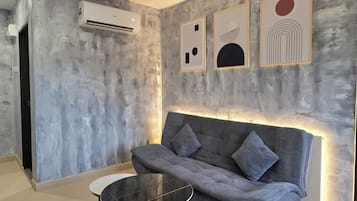 Familiekamer | Een minibar, een bureau, een strijkplank/strijkijzer, gratis wifi