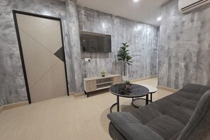 Minibar, desk, iron/ironing board, free WiFi