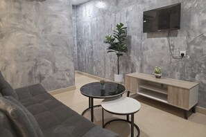 Minibar, desk, iron/ironing board, free WiFi