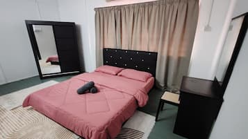 Free WiFi, bed sheets