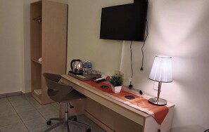 Desk, iron/ironing board, free WiFi, bed sheets
