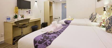 書桌、熨斗/熨衣板、免費無線上網、床單