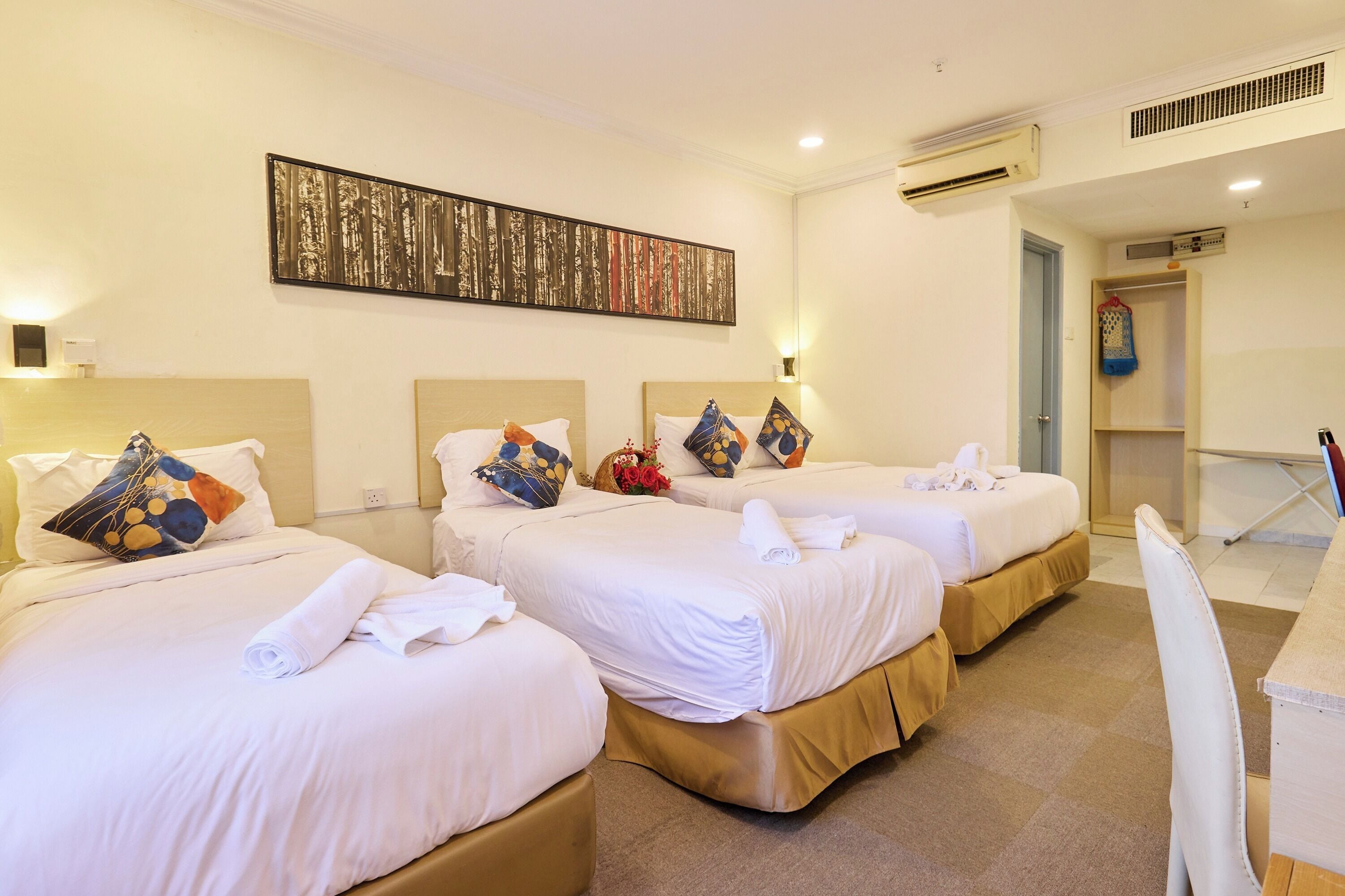 Desk, iron/ironing board, free WiFi, bed sheets