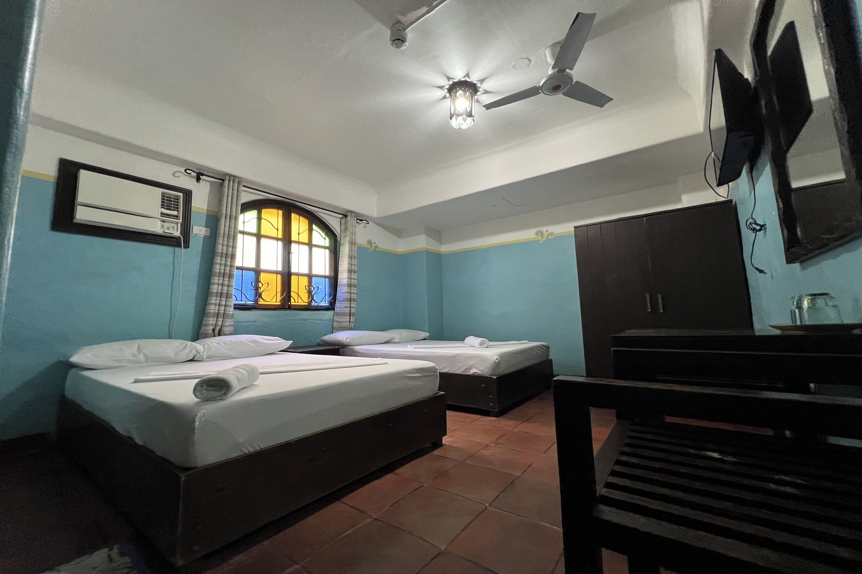 Chambre double | Bureau, accès au Wi-Fi (inclus), literie fournie