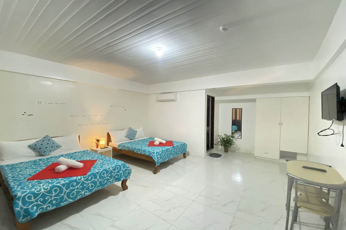Family Room | Rollaway beds, free WiFi, bed sheets