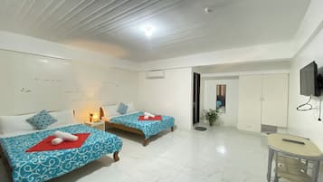 Family Room | Free WiFi, bed sheets