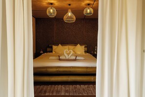 Grand dubbelrum | Skrivbord, gratis wi-fi och sängkläder