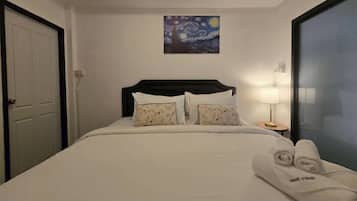 House, 3 Bedrooms | Meja, seterika/papan seterika, Wi-fi percuma, cadar katil