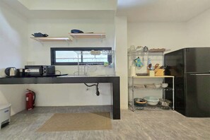 Casa, 3 dormitoris | Cuina privada | Frigorífic i bullidora elèctrica 