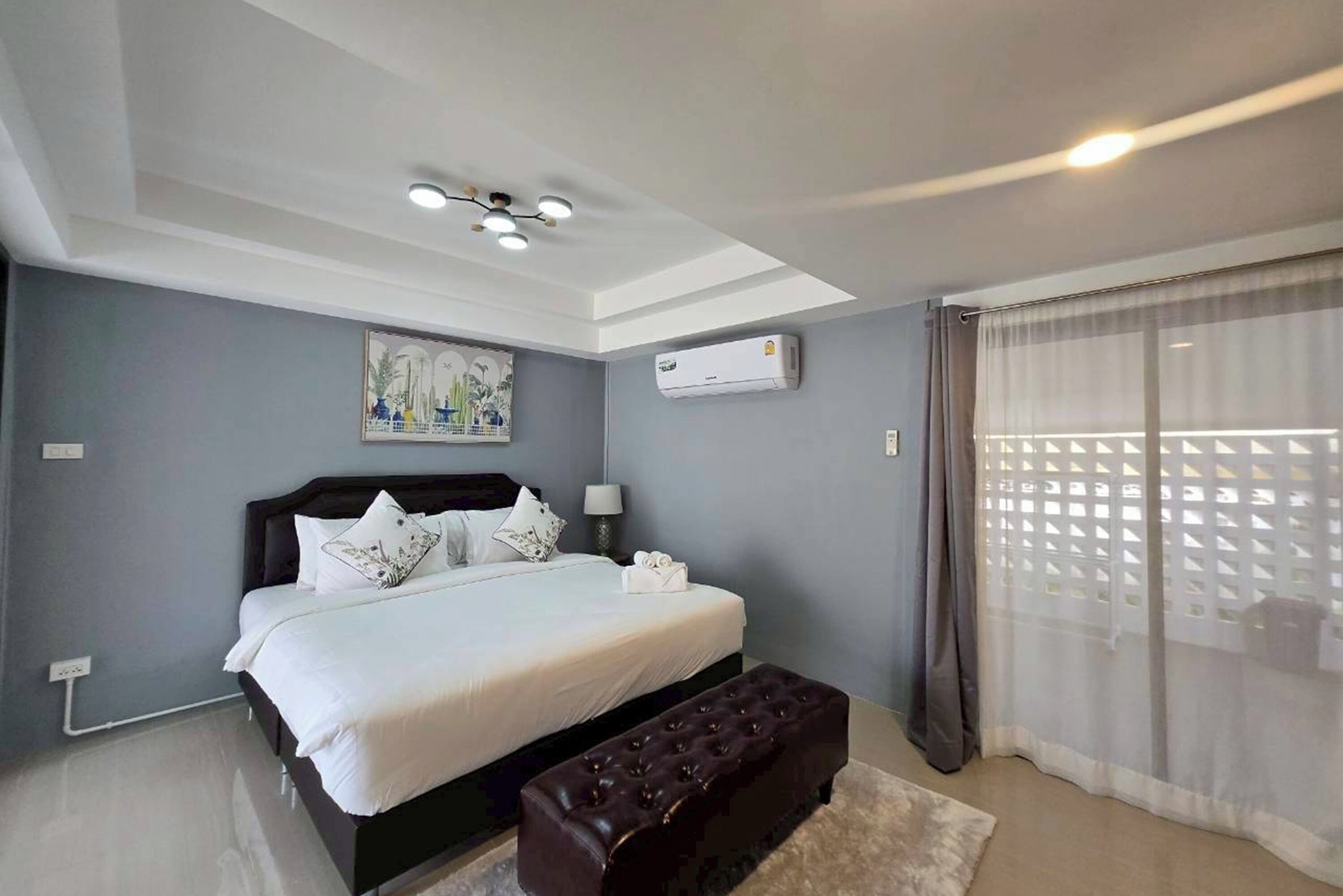 House, 3 Bedrooms | Desk, iron/ironing board, free WiFi, bed sheets