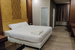 Desk, free WiFi, bed sheets