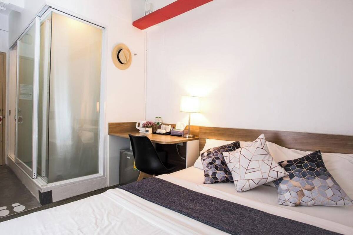 Superior Room, Private Bathroom | WiFi (free), bed sheets