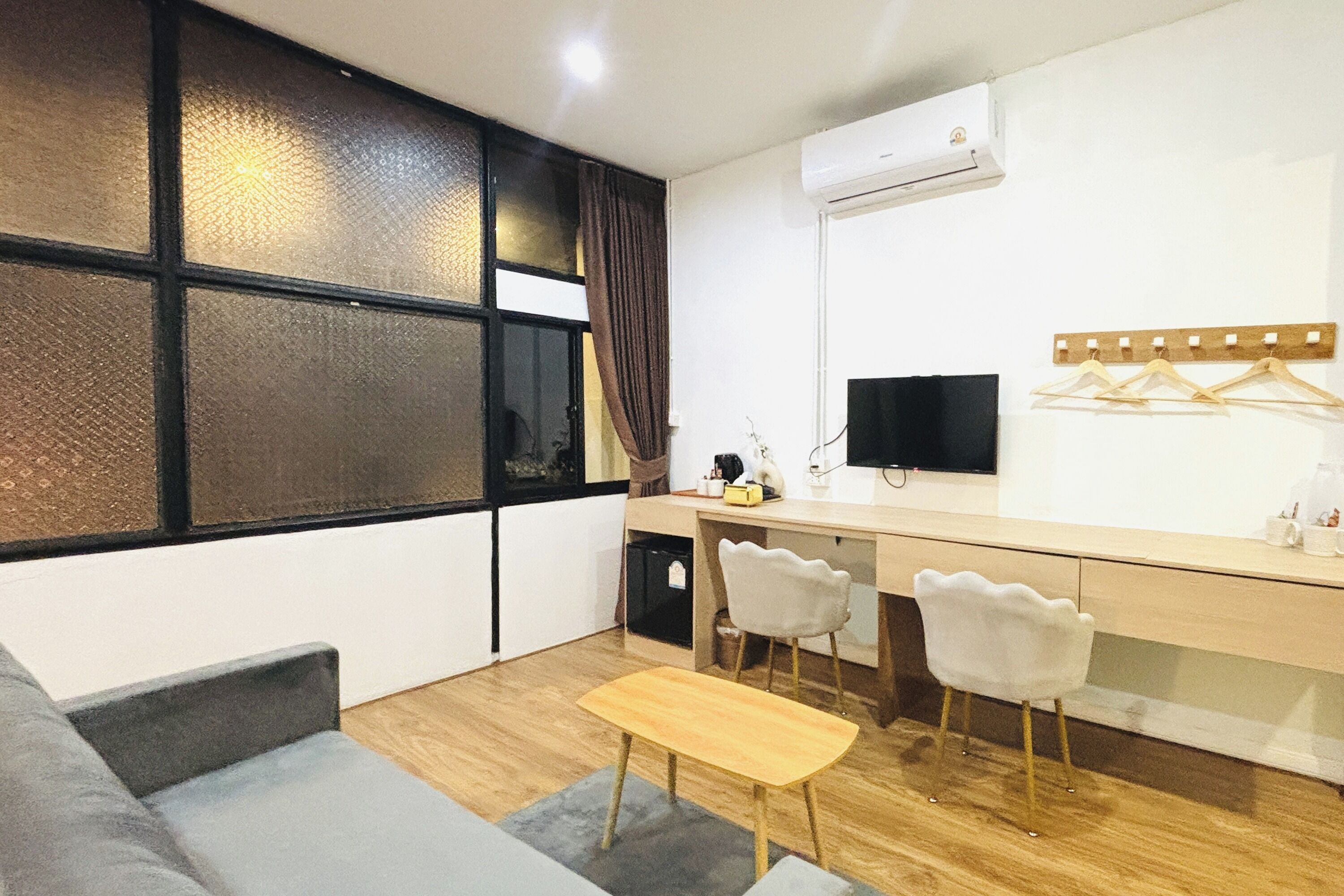 Deluxe Room, Balcony | Minibar, desk, iron/ironing board, free WiFi
