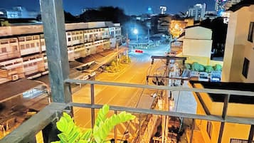 Deluxe-Zimmer, Balkon | Terrasse/Patio