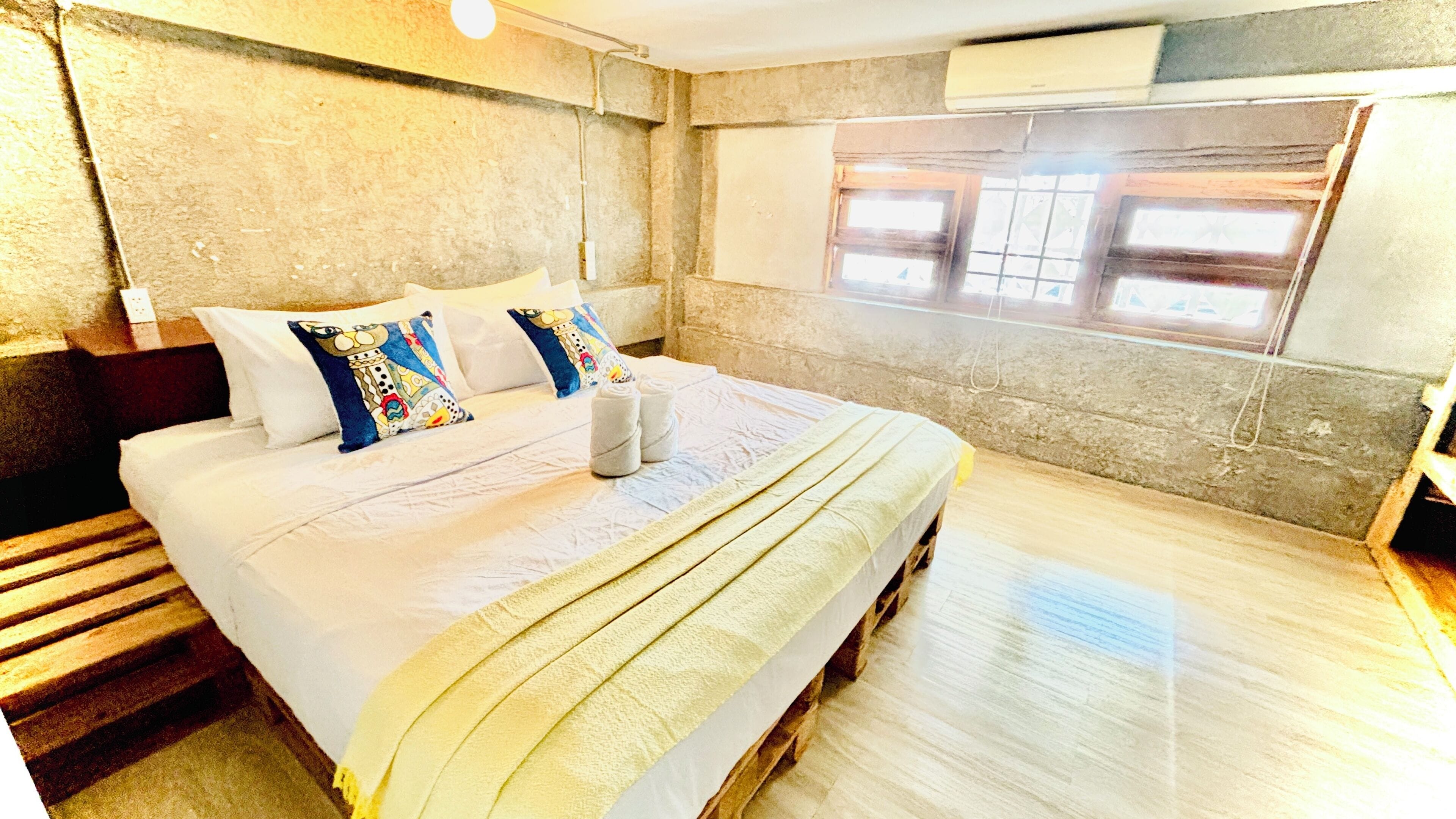 双人房 | 迷你吧、办公桌、熨斗/熨板、免费 WiFi