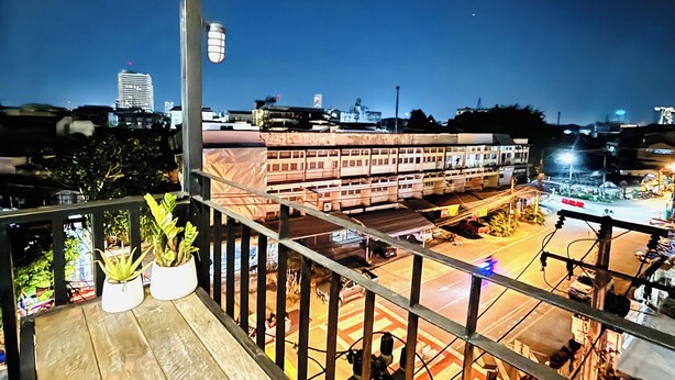 รูปภาพที่ไม่ได้จัดประเภท, 1 จาก 75, ปุ่ม
