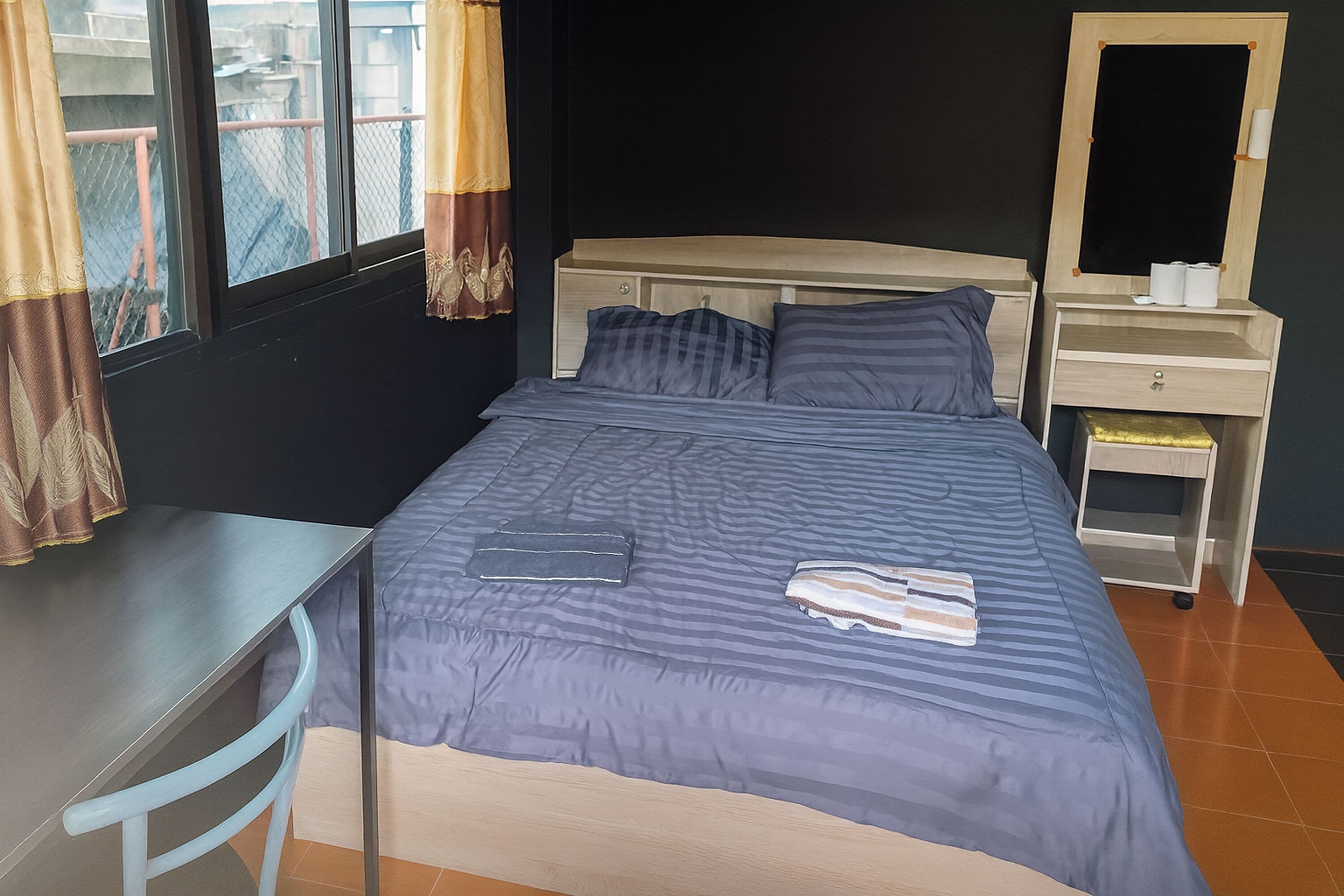 Deluxe Double Room, Air conditioning | Free WiFi, bed sheets