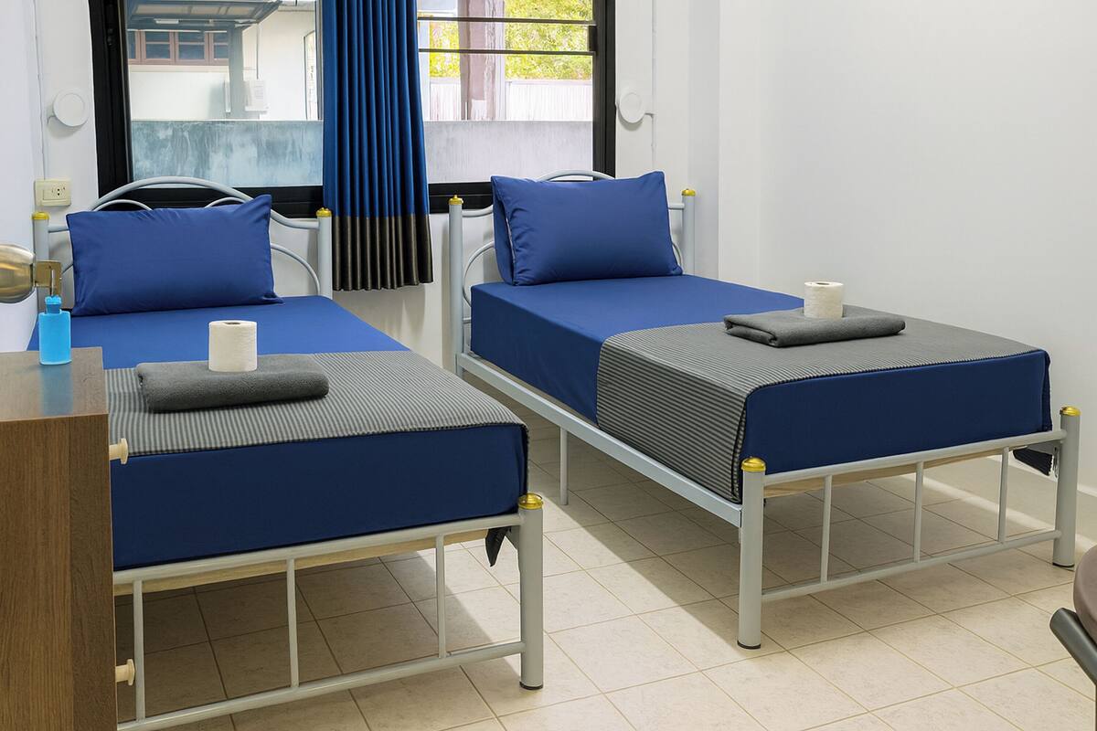 Chambre Standard avec lits jumeaux, climatisation | Vue de la chambre