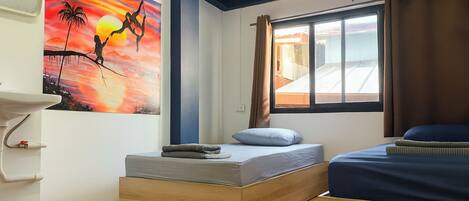 Standard Twin Room | Free WiFi, bed sheets
