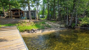 Property grounds - Steenburg Shores & S'mores (Gilmour)