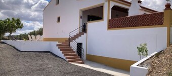 Family house in the countryside with pool. Near Monsaraz and Lake Alqueva