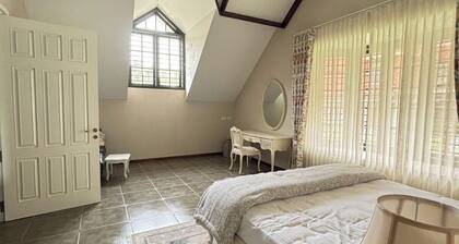 4-bedroom cottage in awesome Kalpetta with AC