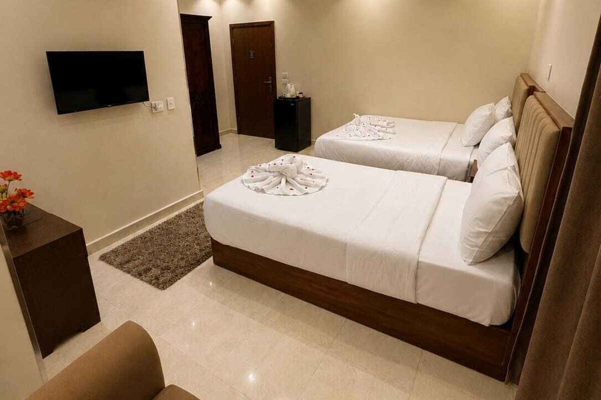 Luxury Triple Room, Mountain View