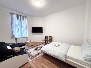 1 bedroom, iron/ironing board, WiFi, bed sheets
