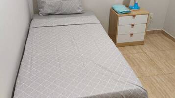 3 habitaciones y ropa de cama