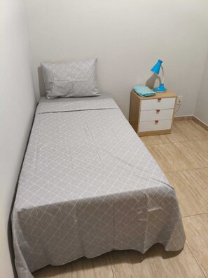 3 bedrooms, bed sheets