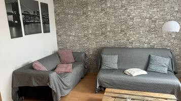 Télévision, lecteur de DVD, chaßne hi-fi