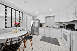 Fridge, microwave, oven, coffee/tea maker