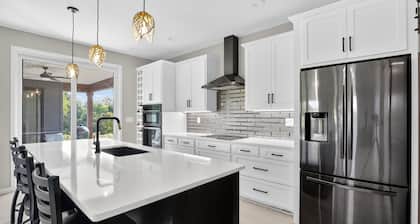 NEW! Peaceful Secluded Wausau Retreat