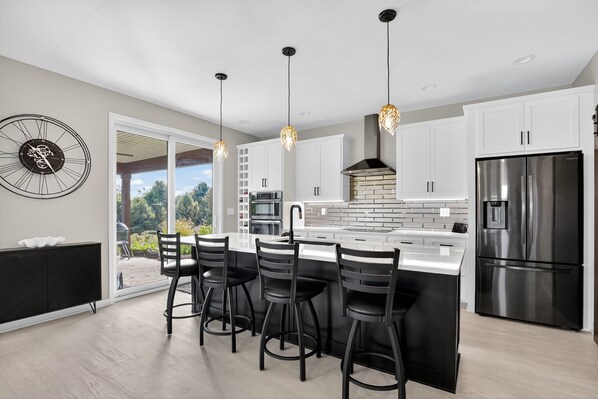 Fridge, microwave, oven, dishwasher