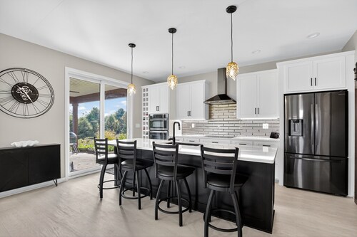 NEW! Peaceful Secluded Wausau Retreat