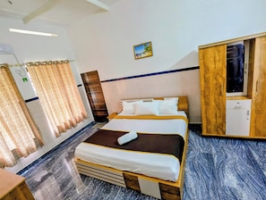 Deluxe Double Room | Free WiFi