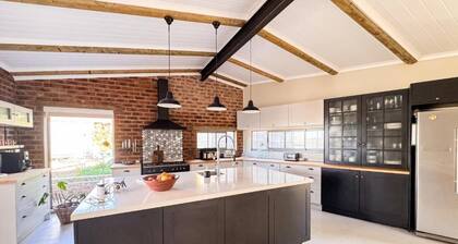 Tremendous family-pet friendly, Stilbaai home