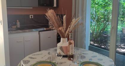 L'Appartement Myrade, joli T2 en lisiĂšre de foret